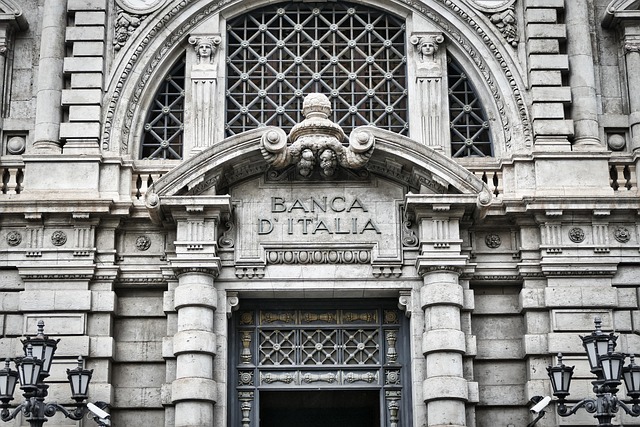 Latham NY Banks