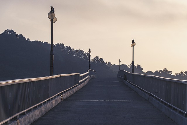 road-paving-640x480-55561063.jpeg