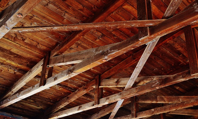 laminated-wood-beams-for-construction-640x480-4792397.jpeg