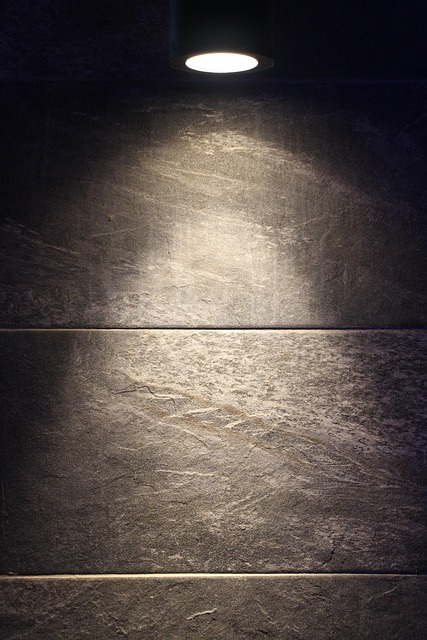 glue-laminated-beam-vs-solid-wood-beam-640x480-96492422.jpeg