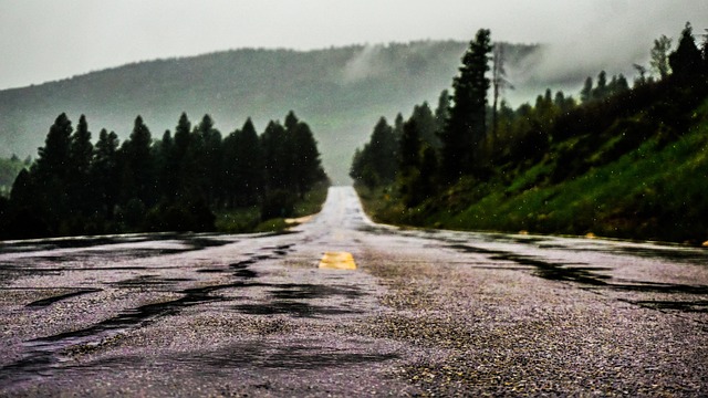 asphalt-640x480-52599716.jpeg