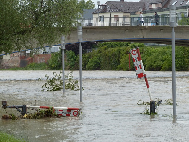 flood-damage-repair-640x480-35153690.jpeg