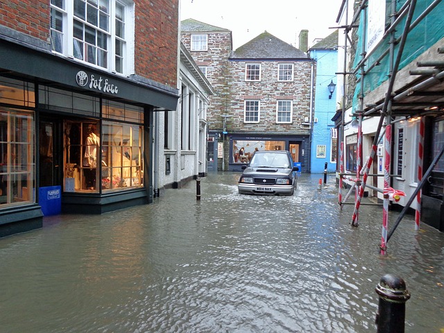 water-damage-640x480-48695187.jpeg